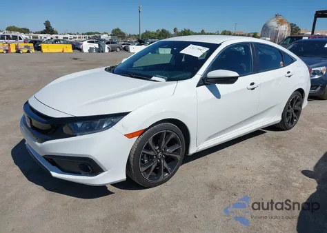 2019 Honda Civic Sport z USA, uszkodzony, nr VIN 2HGFC2F80KH521911